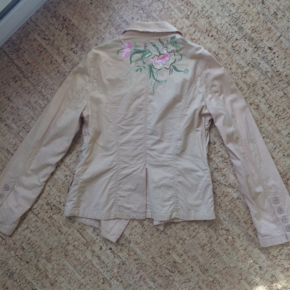Embroidered linen jacket - Picture 3 of 5